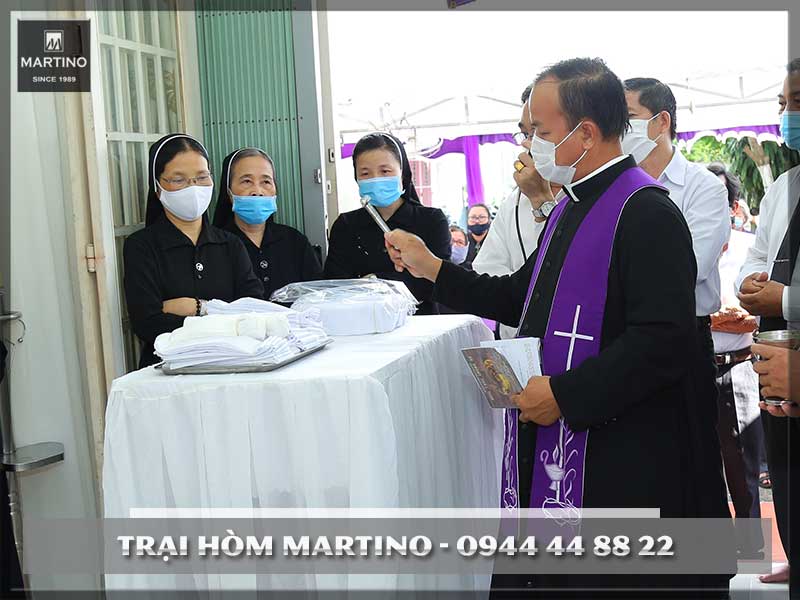 Dịch vụ mai táng trọn gói công giáo quận Tân Bình