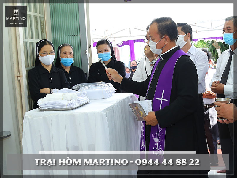 tang lễ trọn gói công giáo quận Tân Phú